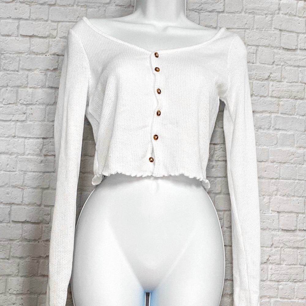 Divided (H&M) White Waffle Crop Sweater (size S)